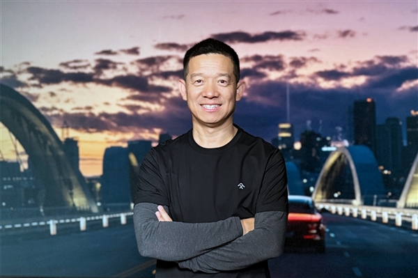 易七 27asia娛樂:甘薇稱將奔赴美國看賈躍亭:到時候幫大家要簽名照